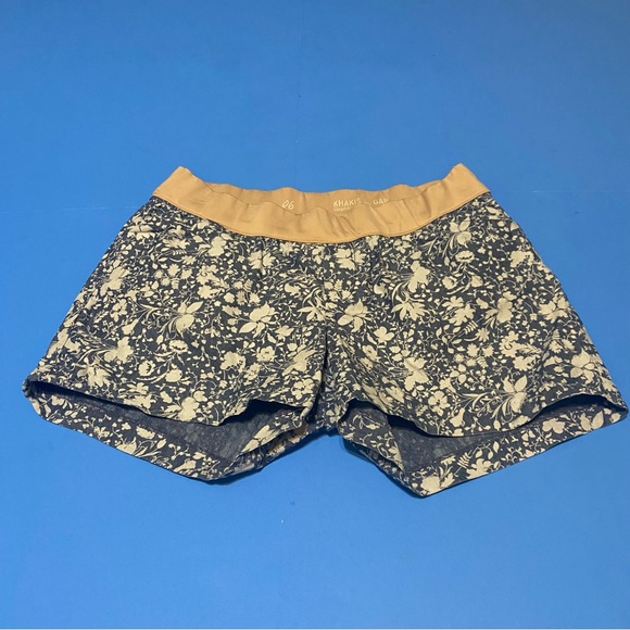 Gap Maternity Pants - ⭐️ Khakis by gap maternity floral shorts size 6